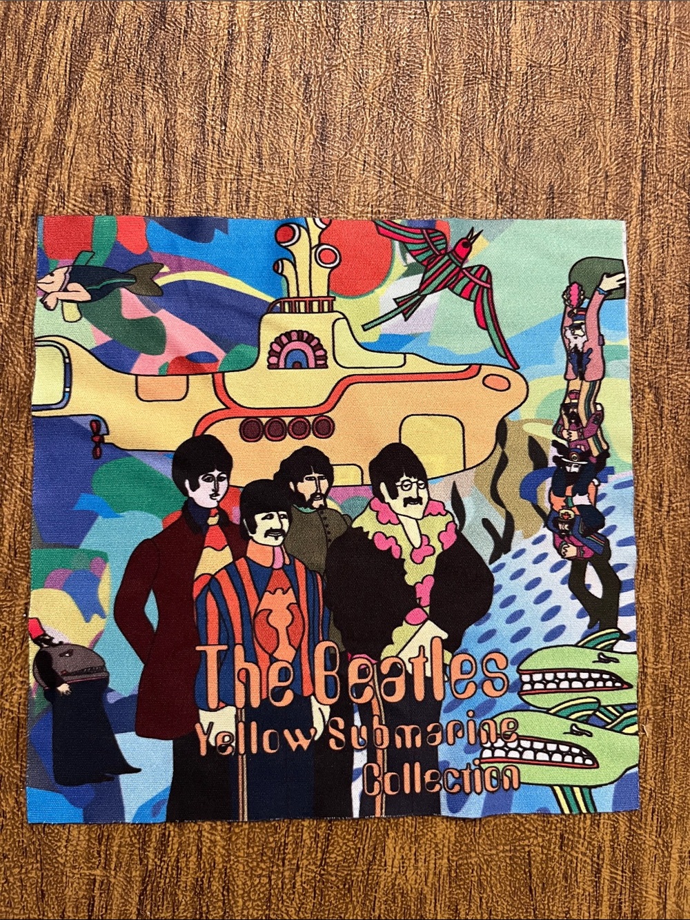The Beatles Multicolor Yellow Submarine Eyewear Case & Cloth never used! - Picture 6 of 7
